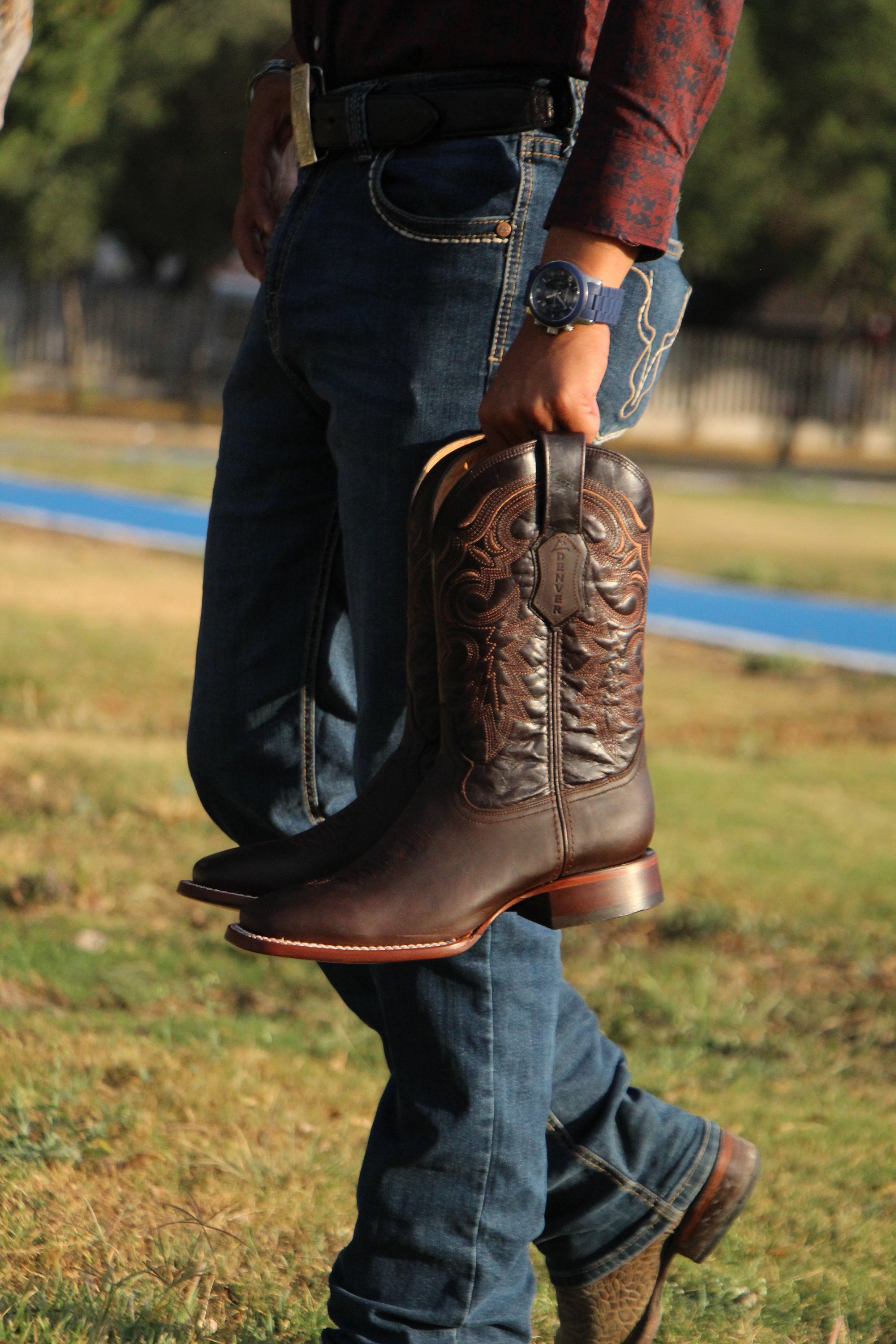 Tipos de botas vaqueras y cuándo usar cada una: guía completa para elegir la ideal