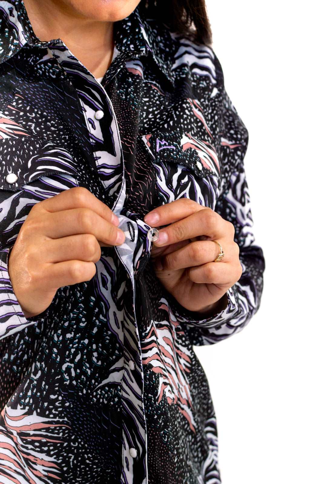 Camisa Vaquera Premium animal print negro